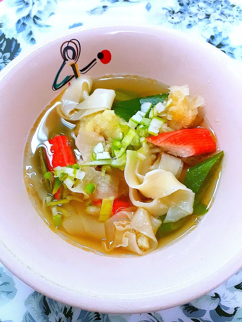 Snapdishの料理写真:🔷餃子の皮🥟薬膳銀耳(白キクラゲ)とおから🥔🍠芋餅de中華風スープ🔷|@きなこさん