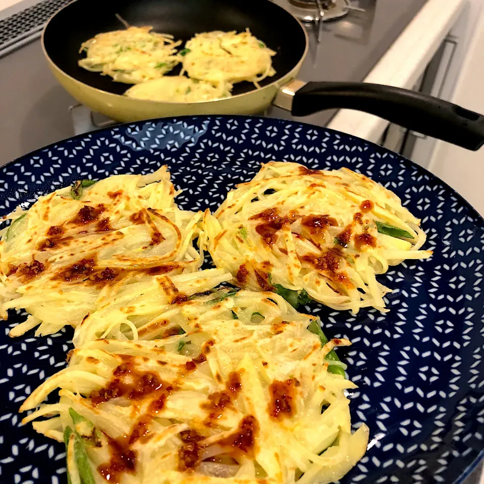 Snapdishの料理写真:カムジャジョン🥔감자전|ヨッチャンさん