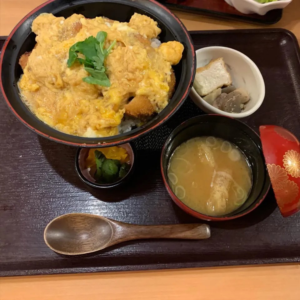 よりみち温泉お食事処桔梗のかつ丼|Morito Kamiyaさん