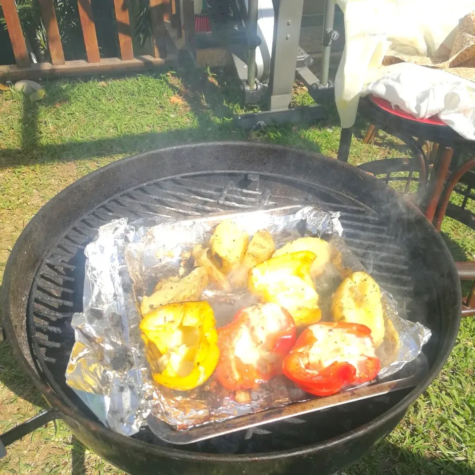 Papas y chiles morrones gratinados asados|Mayradecaceresさん