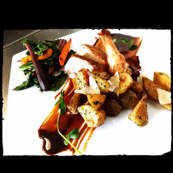 seared pheasant,carrots N kale, garlic potatoes, juniper caramel sauce smear.|specfor24さん