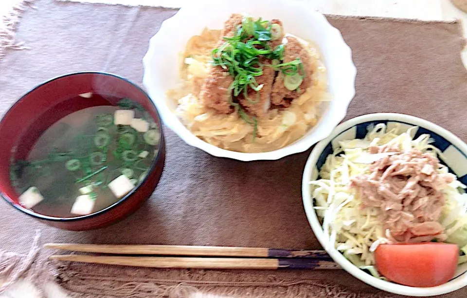 カツ丼de昼ごはん|ひでまろさん