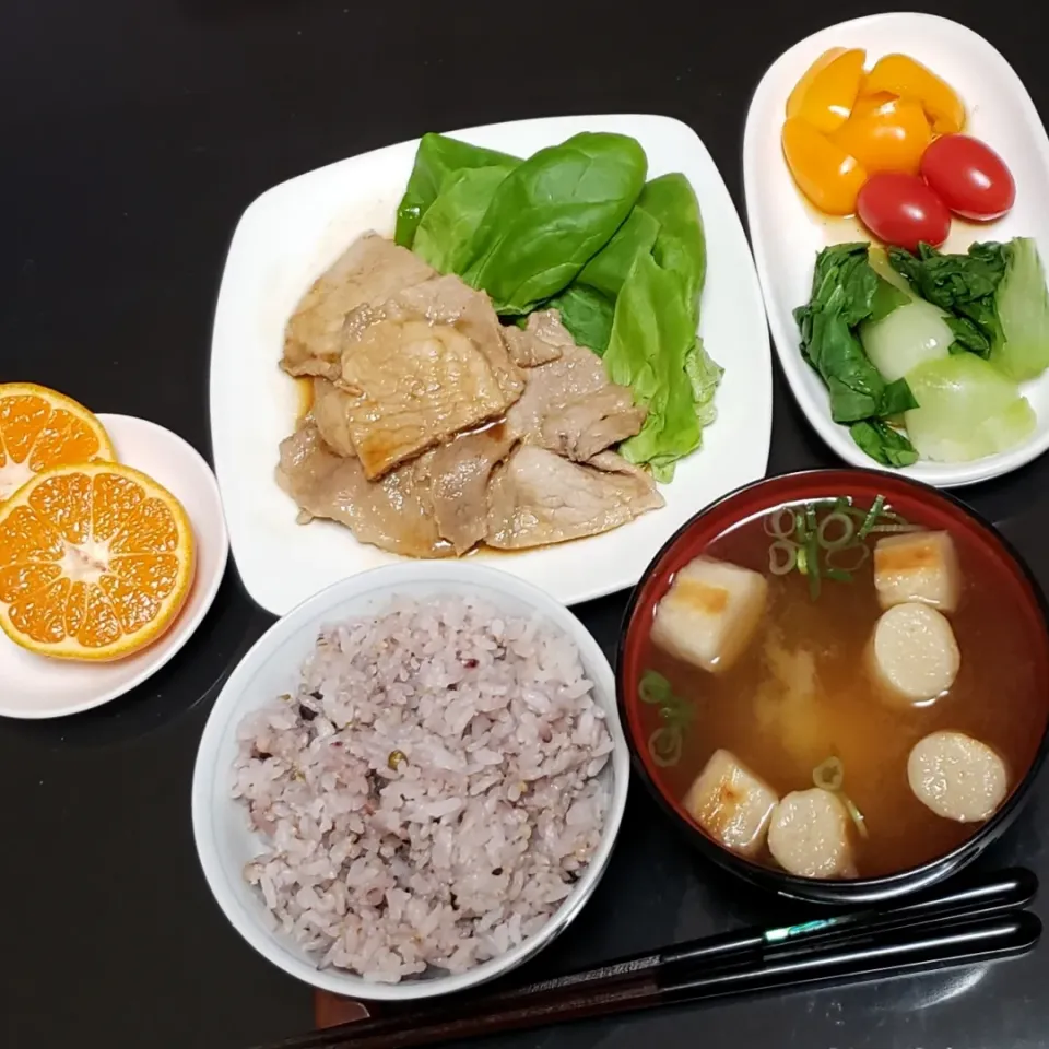 Snapdishの料理写真:豚ロースの生姜焼き|Yukiさん