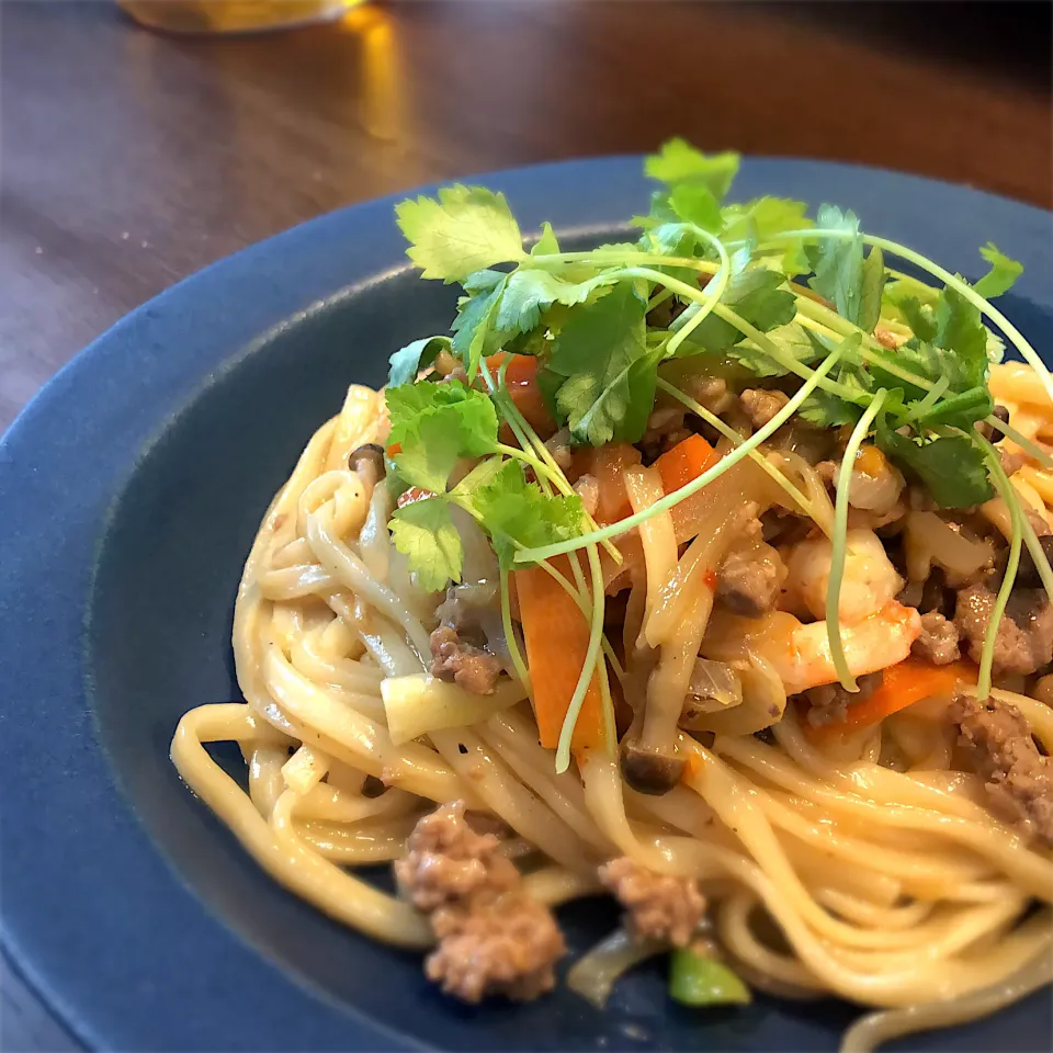 平打ち麺でパッタイ|モスグリーンさん