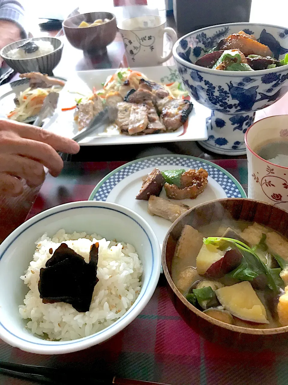 Snapdishの料理写真:昆布、味噌で香川県を味わう朝食|シュトママさん