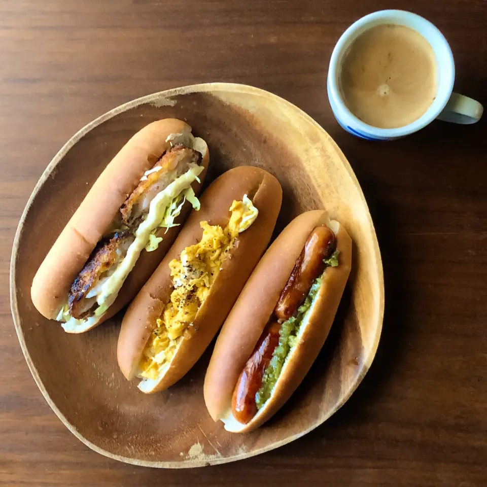 ホットドッグモーニング　　　　　　　　　　Three kinds of hot dogs|マユマユさん