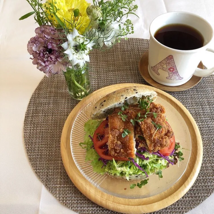 Snapdishの料理写真:3/24❤︎バター醤油チキンベーグルサンド❤|Makinsさん