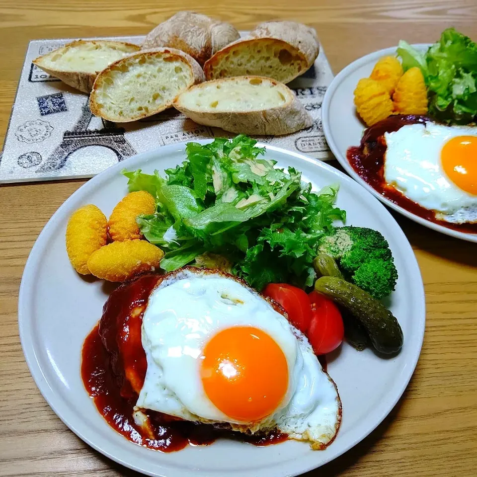 Snapdishの料理写真:『ダイズラボ 大豆のお肉ハーフハンバーグ』|seri-chanさん