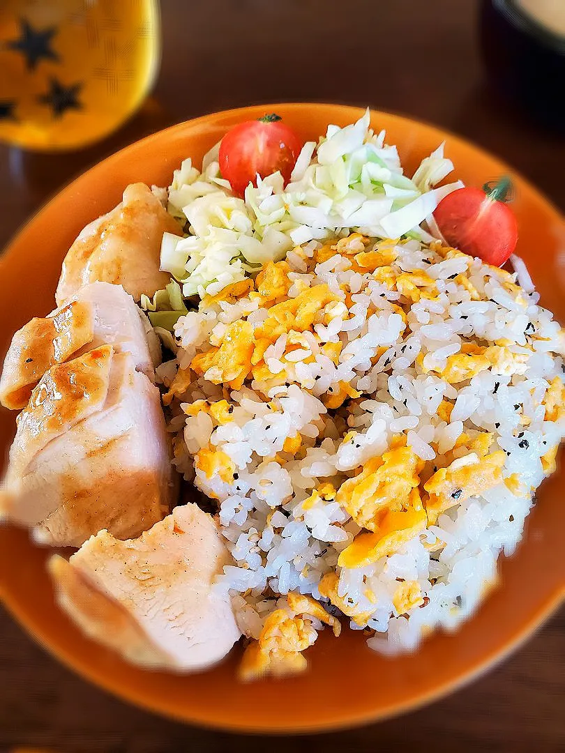 Snapdishの料理写真:昼御飯☺鶏むね肉のステーキワンプレート✨|ナッツさん