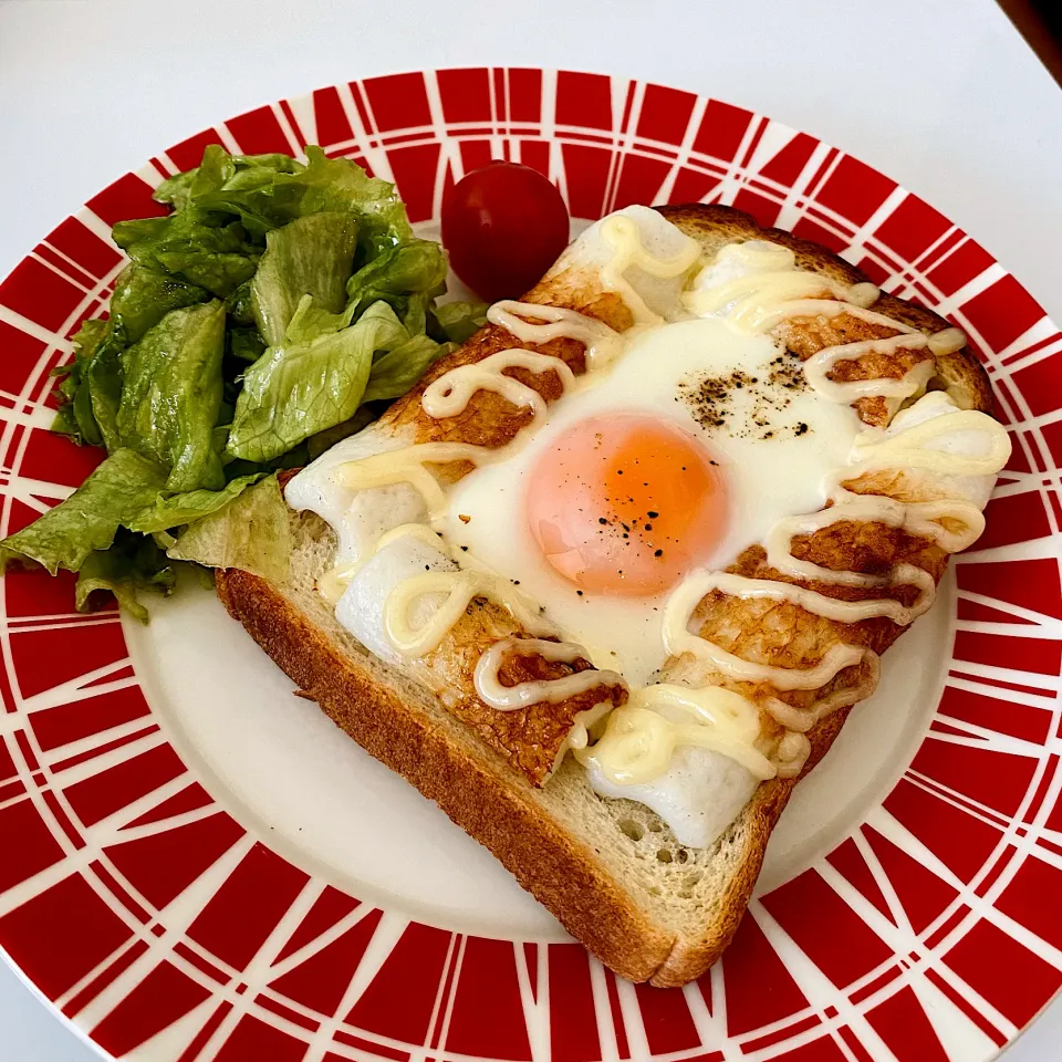 Snapdishの料理写真:AKKOさんの料理 ちくわマヨたまトースト|りさこさん