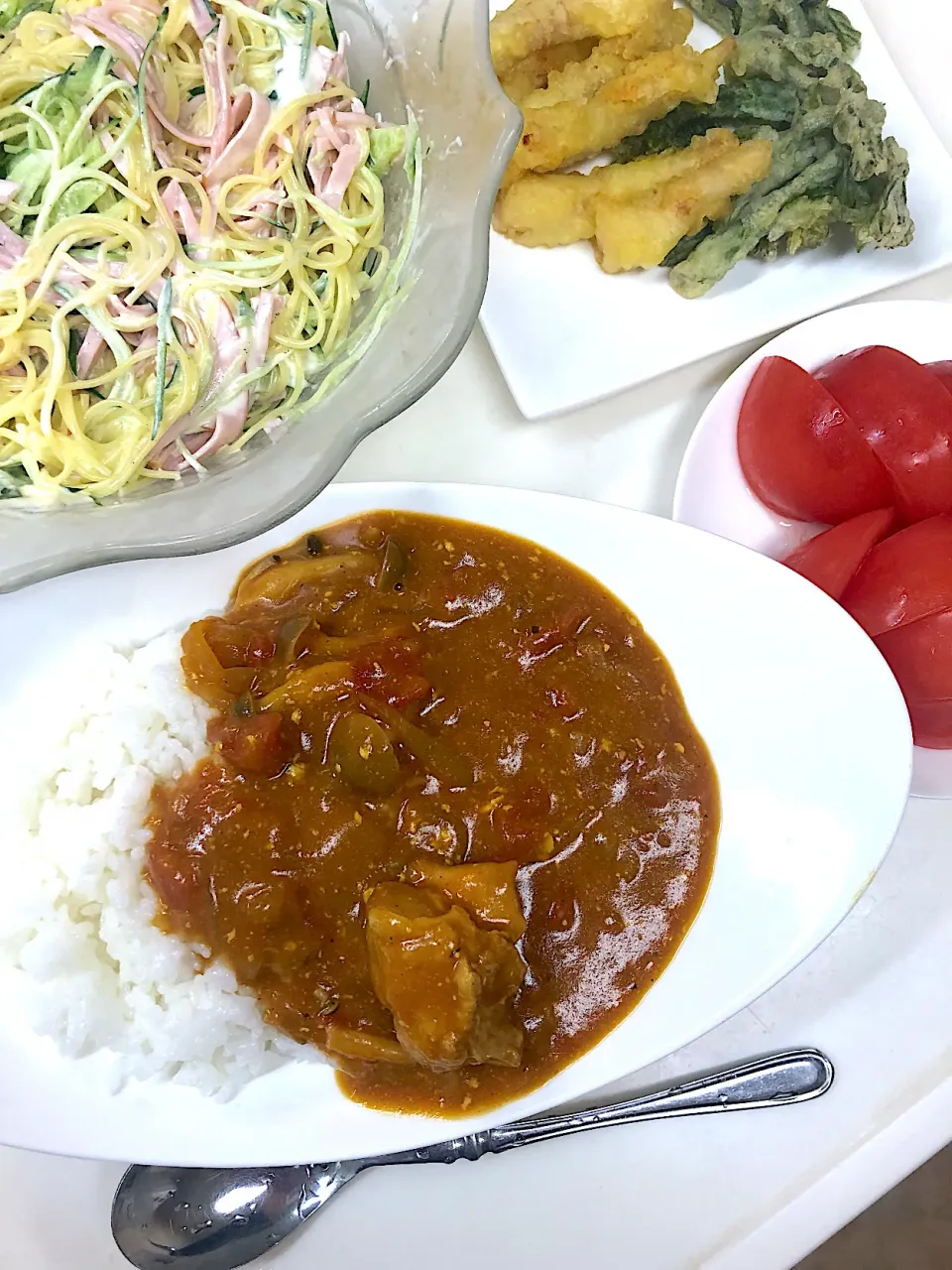 トマトチキンカレー🍅|しのてらさん