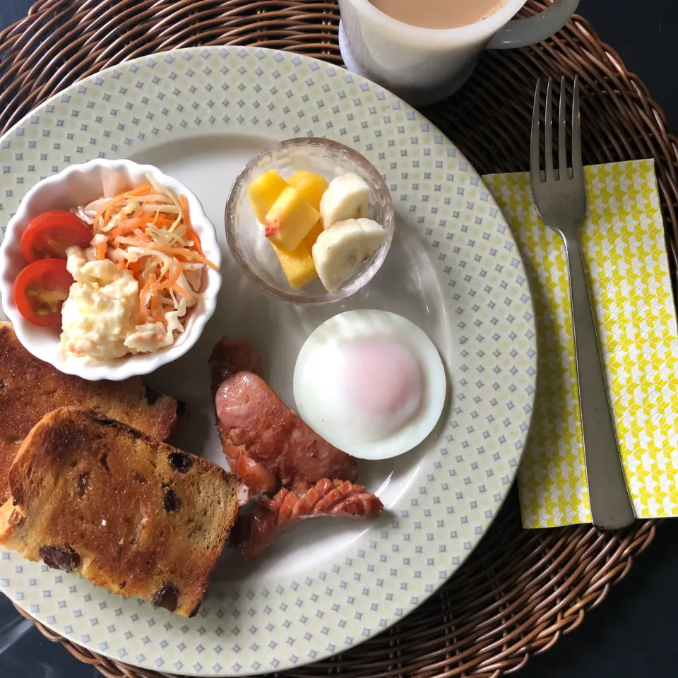 Snapdishの料理写真:朝ごパンプレート|Yunさん