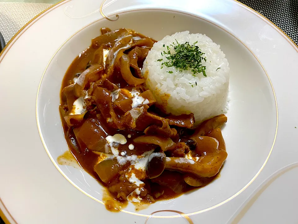 娘作 晩ご飯☆ビーフストロガノフ🍛|ぽっちさん