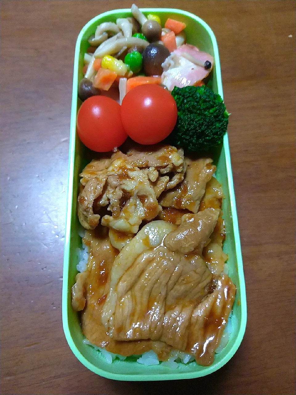 豚の生姜焼き丼弁当|ゆっきーさん