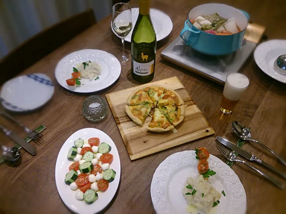 ワインのある食卓|古尾谷りかこさん