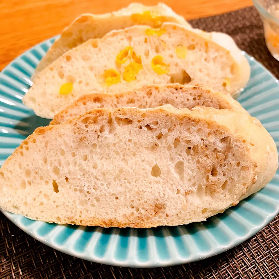 Snapdishの料理写真:バケット🥖コーン＆胡麻|いちごさん