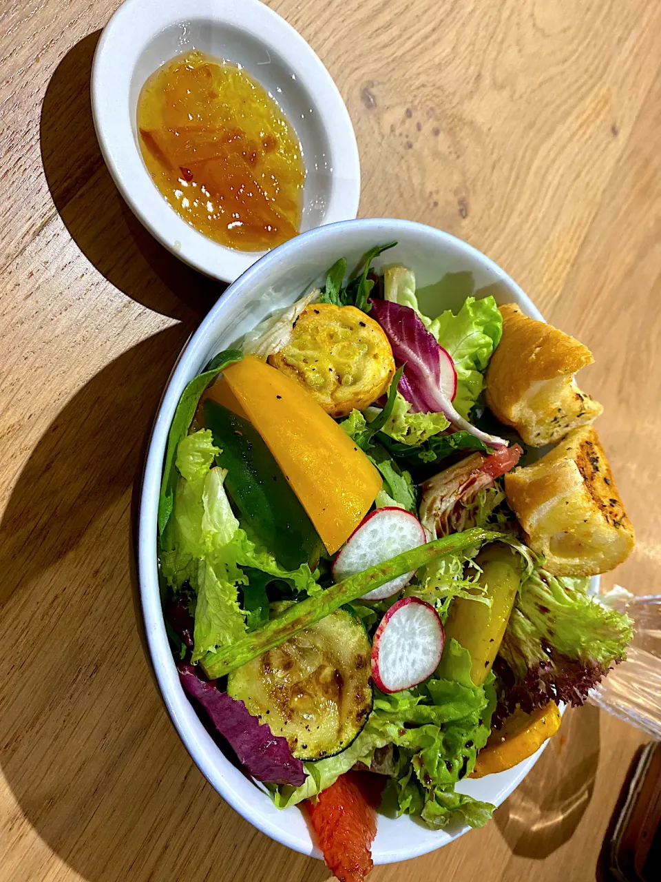 Snapdishの料理写真:J.S. Salad with pomelo dressing|skyblueさん