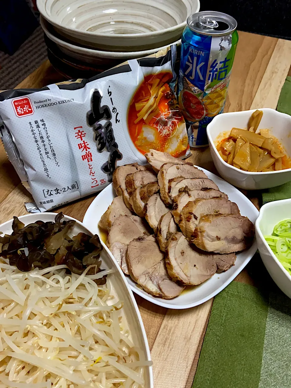 これうまつゆで焼き豚。お夕飯は、ラーメンです。|renharuruさん