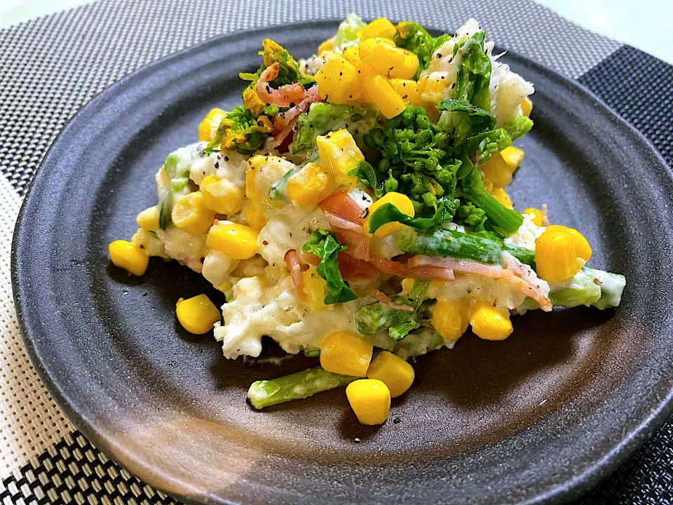 Snapdishの料理写真:菜の花とコーンのポテトサラダ🥗|ぽっちさん