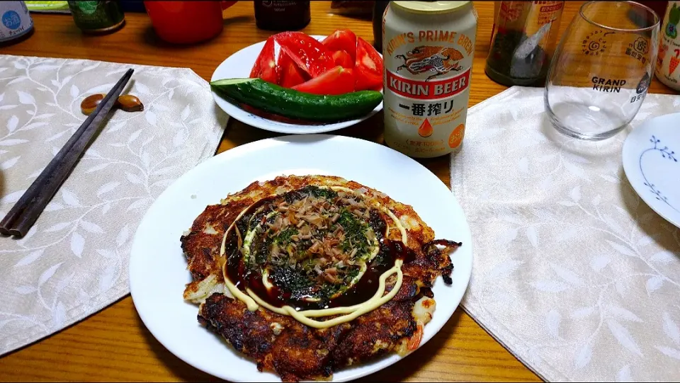 3/27の夕食
お好み焼きで家飲み|卯月さん