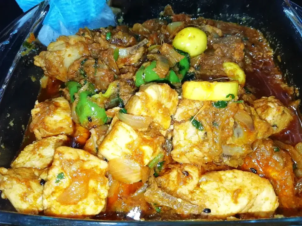 Hajra's Heaven's dish achar chicken(pickle chicken) |Hajra's Heavenさん