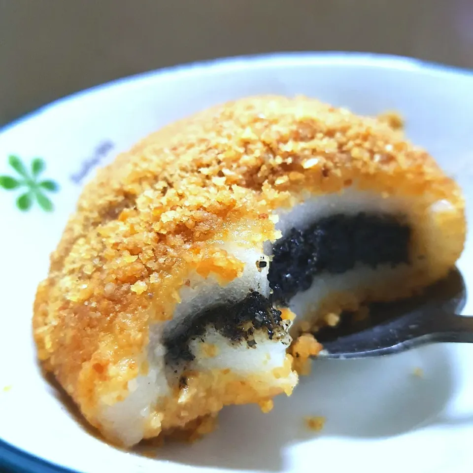 Black sesame mochi🤩|Teresaさん