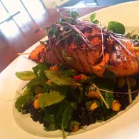 salmon corn watercress salad, balsamic redux,cilantro black rice|specfor24さん