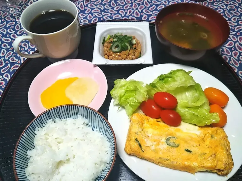 よねばーばの朝ごはん
玉子焼き
納豆
とろろ昆布の味噌汁
たくわん、ご飯、コーヒー|yoneばーばさん