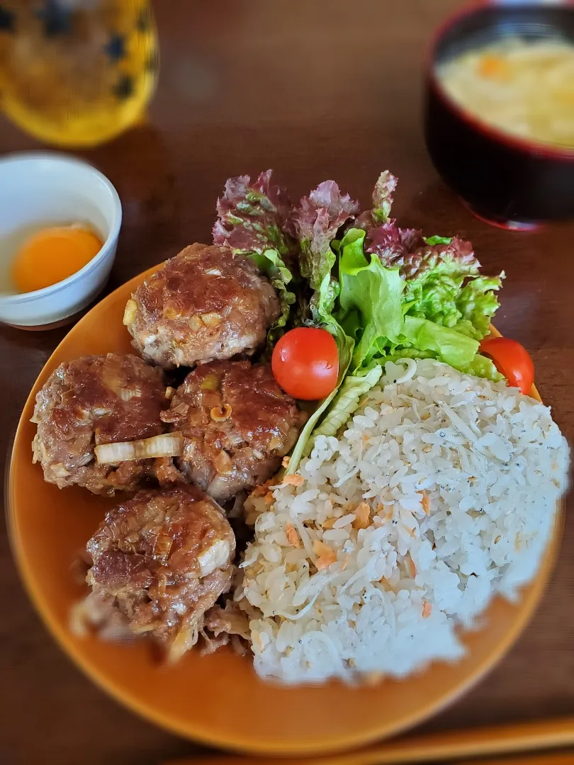 お昼ゴハン☺合挽き肉のつくねプレート✨|ナッツさん