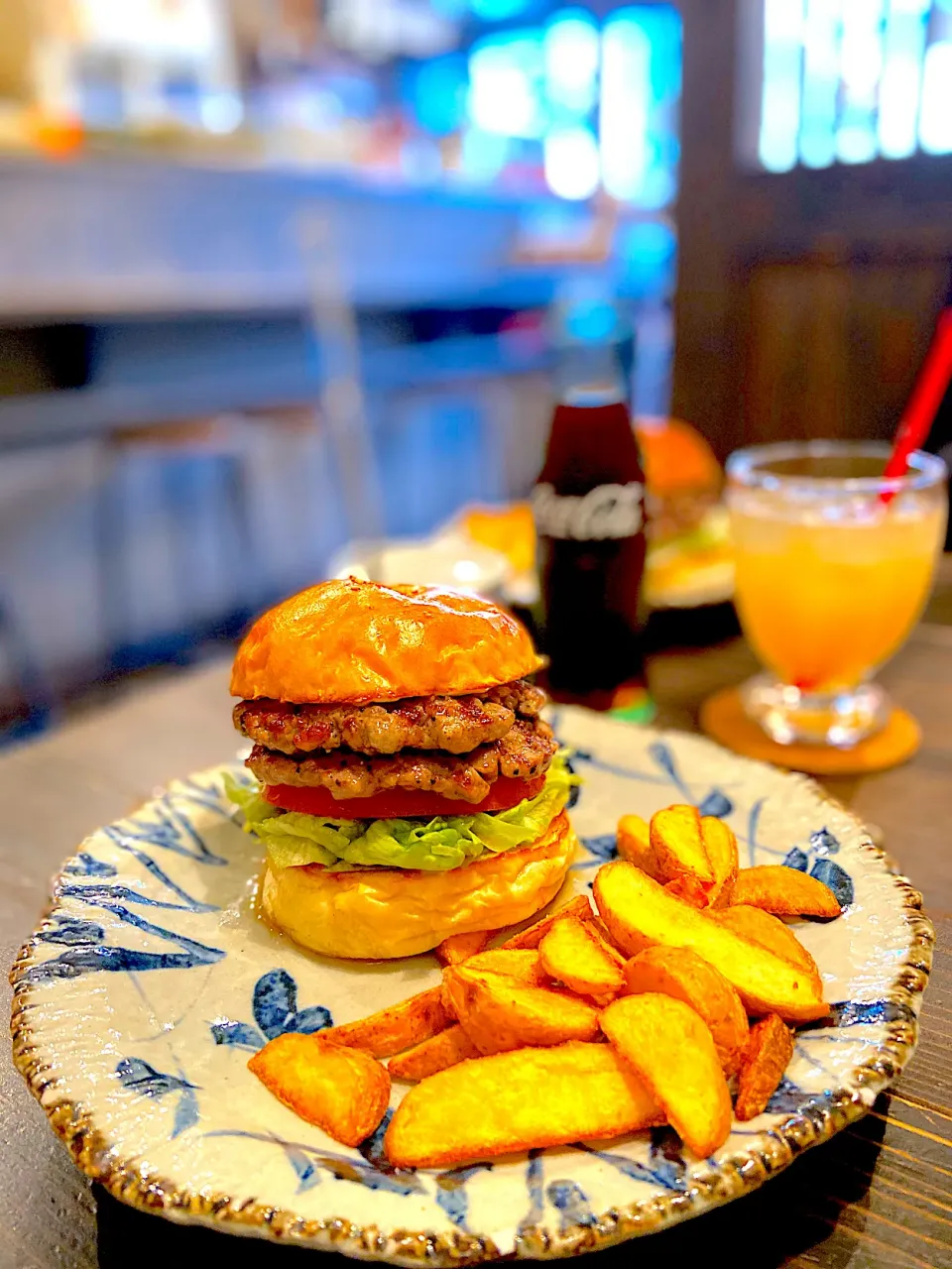 絶品ランチ🍔ダブルバーガー🍔&コーラ🥤|ナナさん