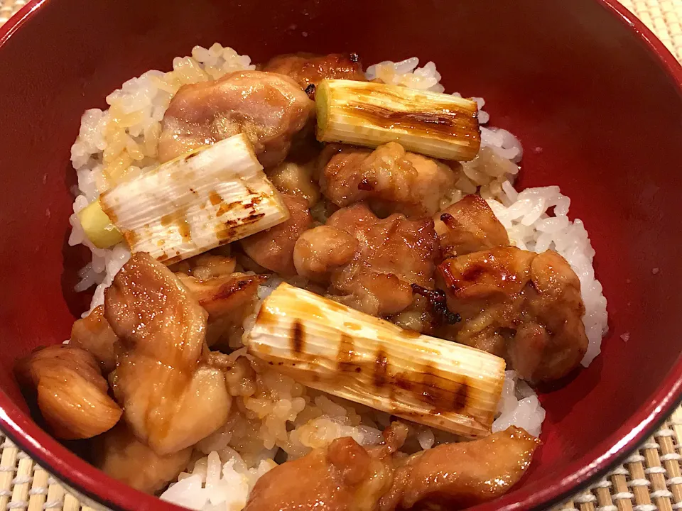 Snapdishの料理写真:焼き鳥丼|秋丸憲和さん