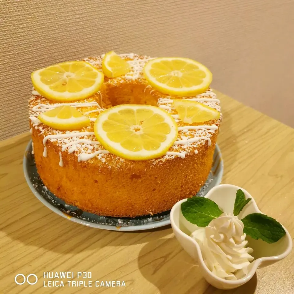 レモンのシフォンケーキ🍋|naomiさん