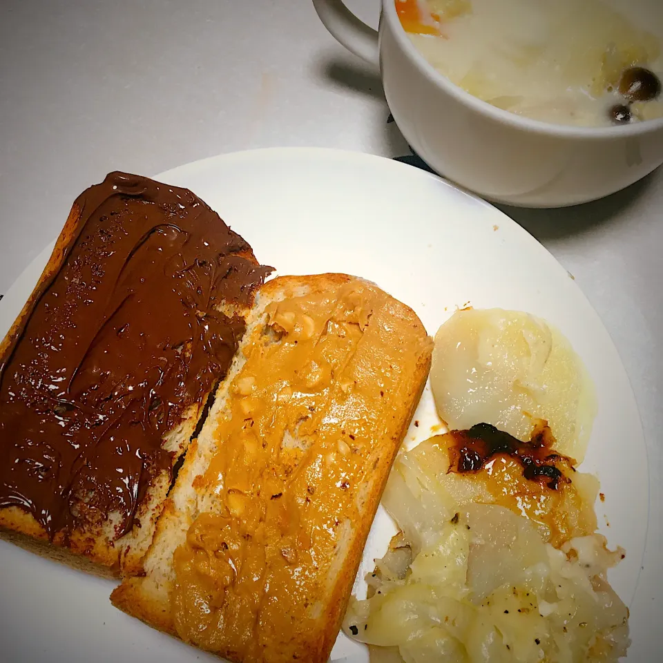 健康なんだか不健康なんだか朝食|あーるさん