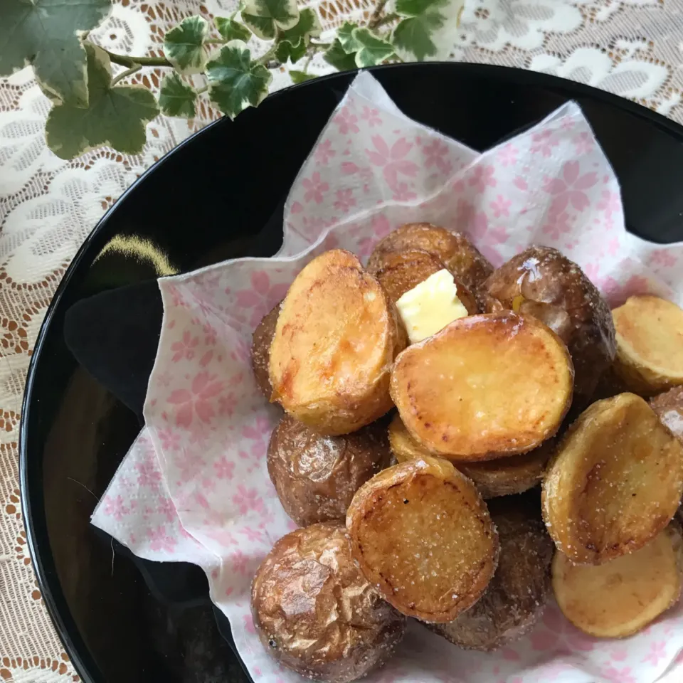 🥔新じゃがのCold oilフレンチフライ🍟中ホックホク外側カリサク〜😋|Hollyさん