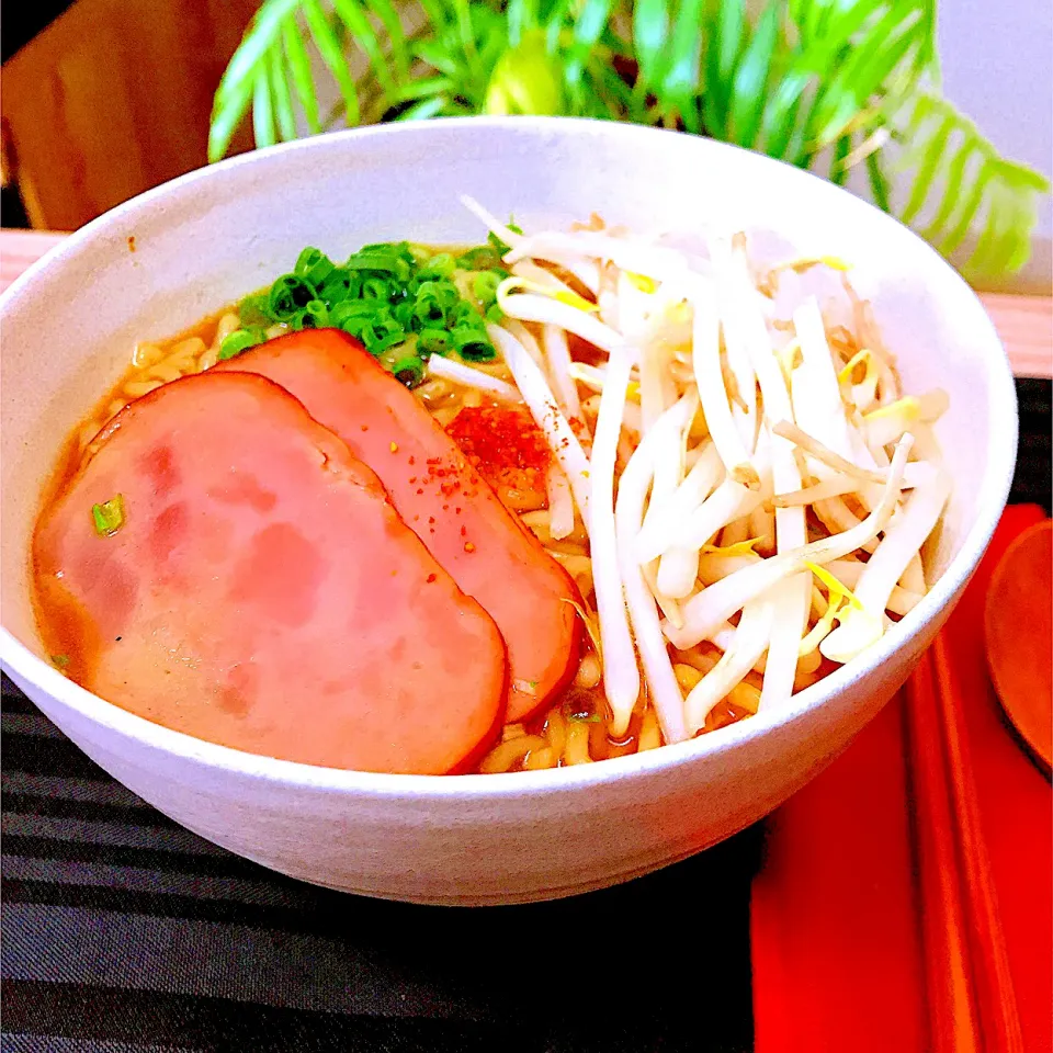 Snapdishの料理写真:😷こんな時だから自宅で料理  味噌ラーメン🍜|Sの食卓さん