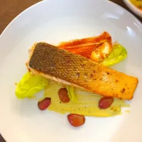 Sous-vide Salmon, deglazed grapes, honey glazed fried rice cake with Jalapenos mayo|Isaacさん