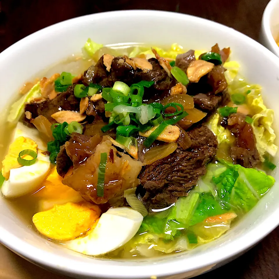 Beef Pares Mami (noodles)|Laarni Nabongさん