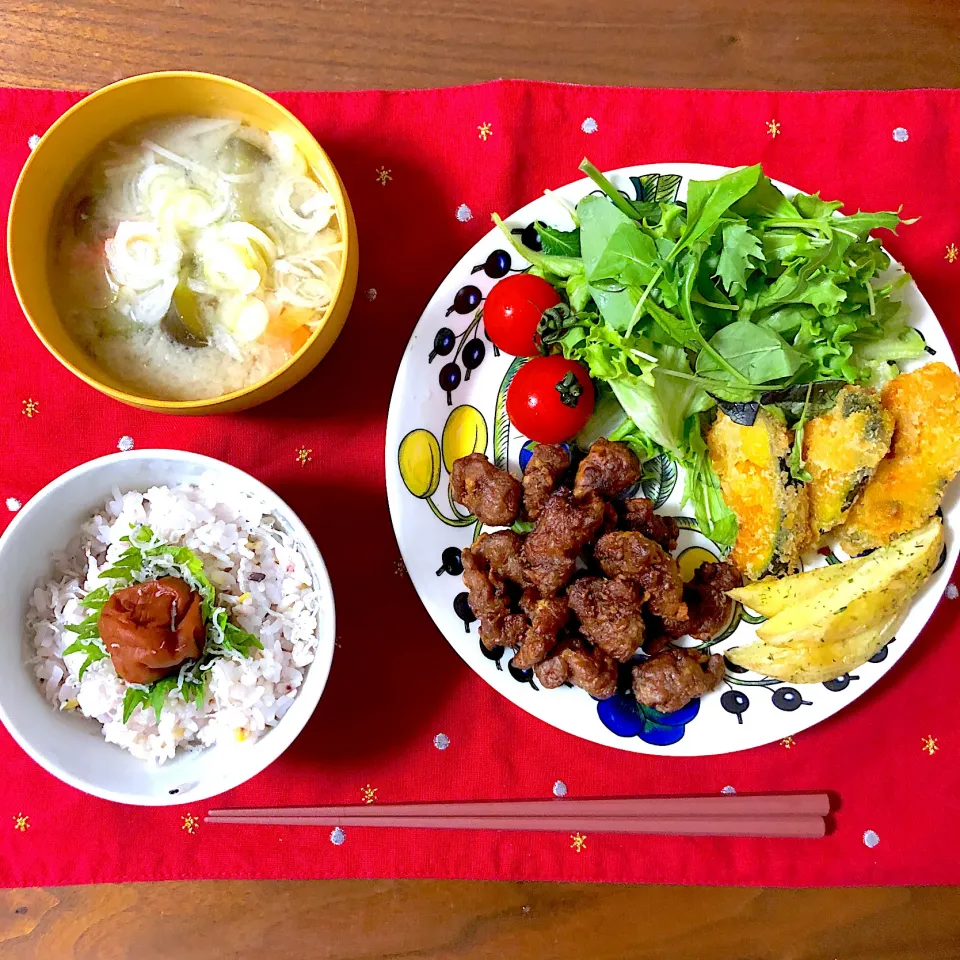 大豆ミートの唐揚げ、梅大葉ごはん|みくるさん