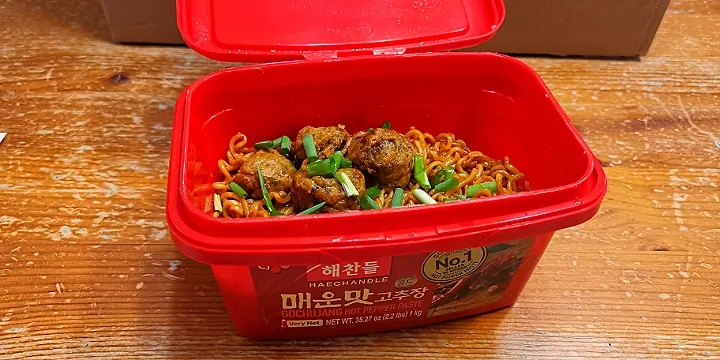 Gochujang Noodles w meatballs|Alonsealさん