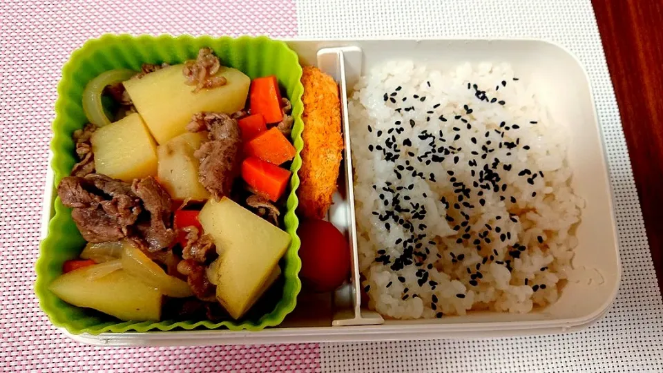 肉じゃが❤️旦那さんお弁当🎵😊|かおるcitronさん