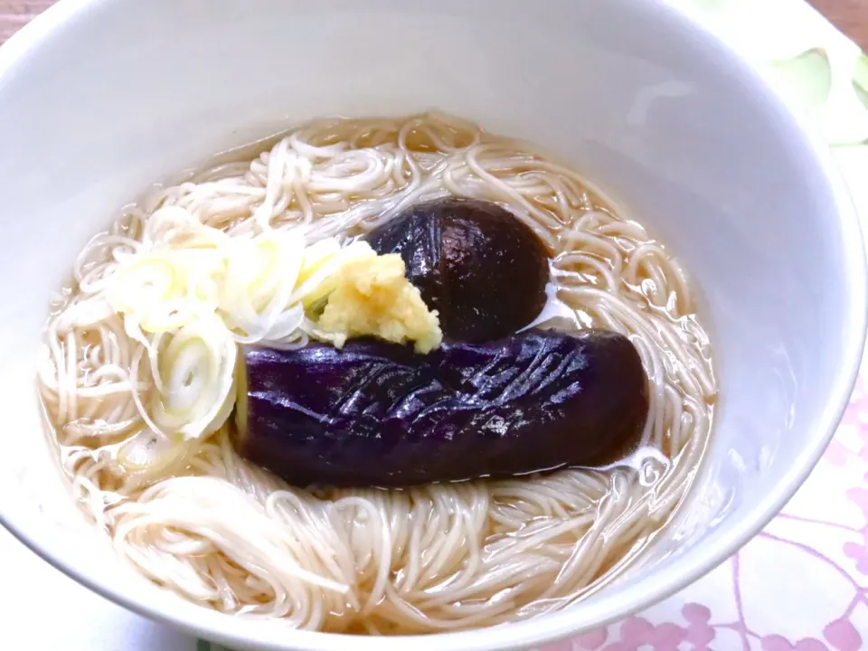 茄子の煮浸し乗せ煮麺🍆です😊|ROSE & ROSEさん