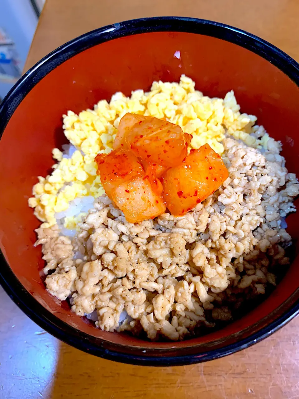 Snapdishの料理写真:息子ちゃん作　二色丼|レモンさん