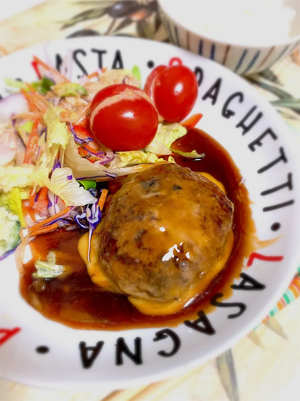 照り焼きチーズハンバーグ🍴|琥珀さん