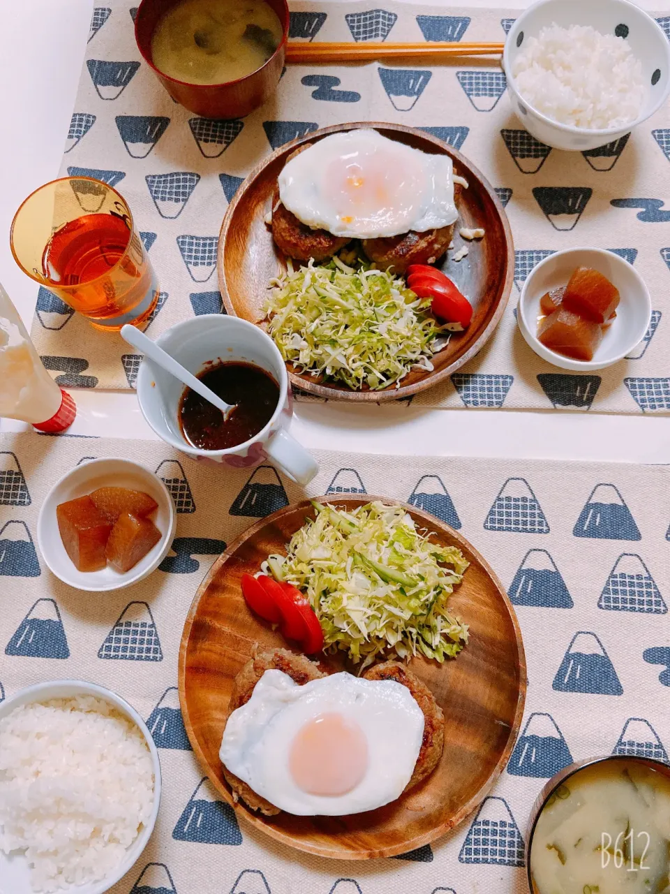 昨日の晩御飯😋目玉焼き🍳ハンバーグ😋|ゆきさん