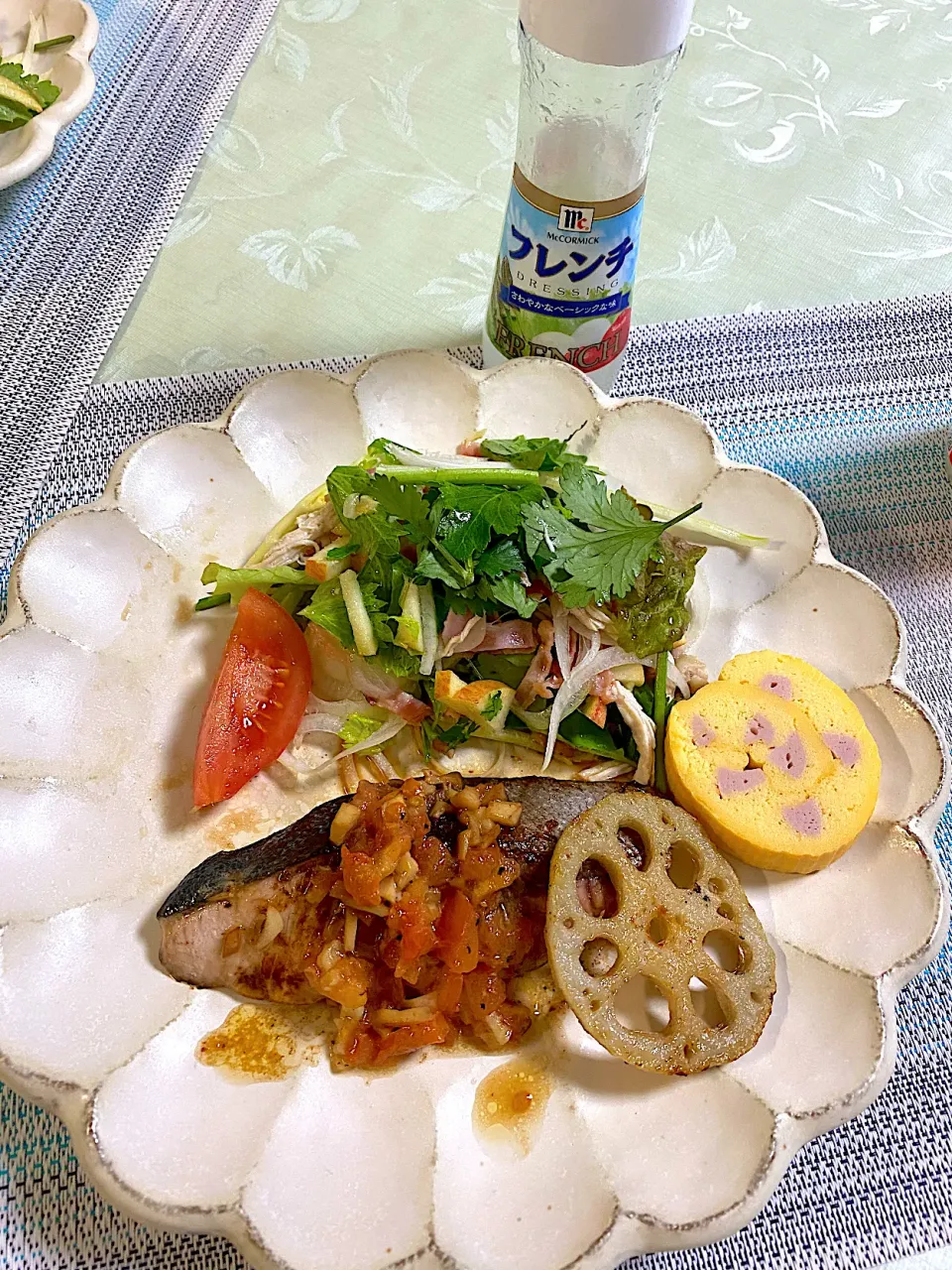 Snapdishの料理写真:ユウキ食品さんのフレンチドレッシングで鰤のイタリアンソテー🐟|ぽっちさん