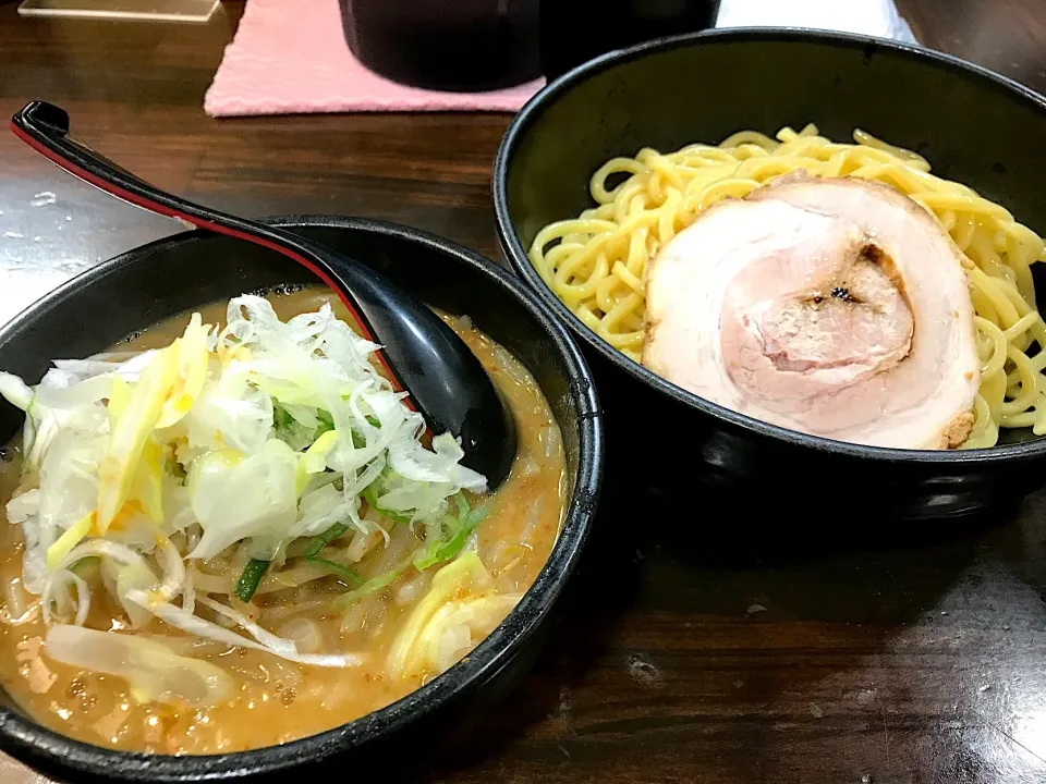 辛味噌つけ麺　チャーシュー|マハロ菊池さん