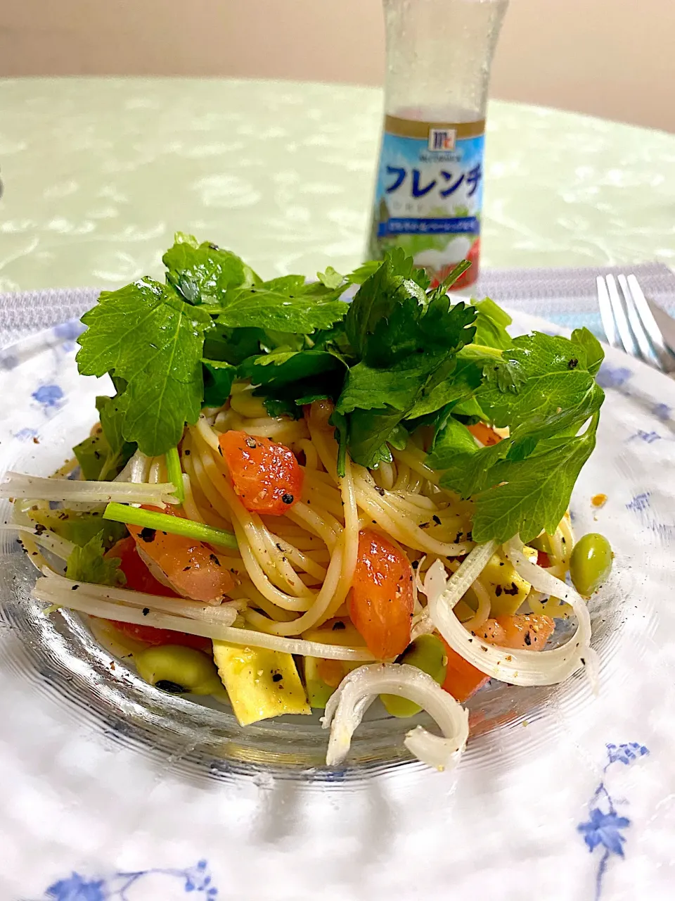 フレンチドレッシングで 冷製サラダパスタ🥗|ぽっちさん