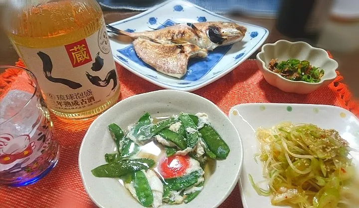 Snapdishの料理写真:Yumiさんの長ネギの和風ナムル❇️
 絹さやの卵とじ
 鶏皮ポン酢
 真鯛の一夜干し🐟|びせんさん