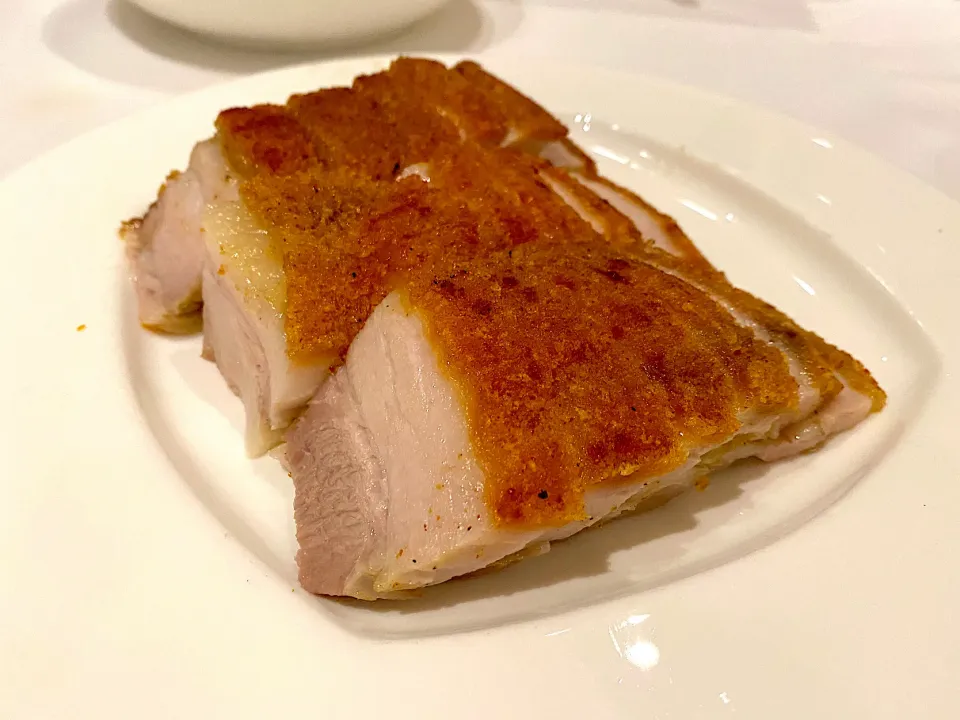 Roasted crispy pork loin|skyblueさん