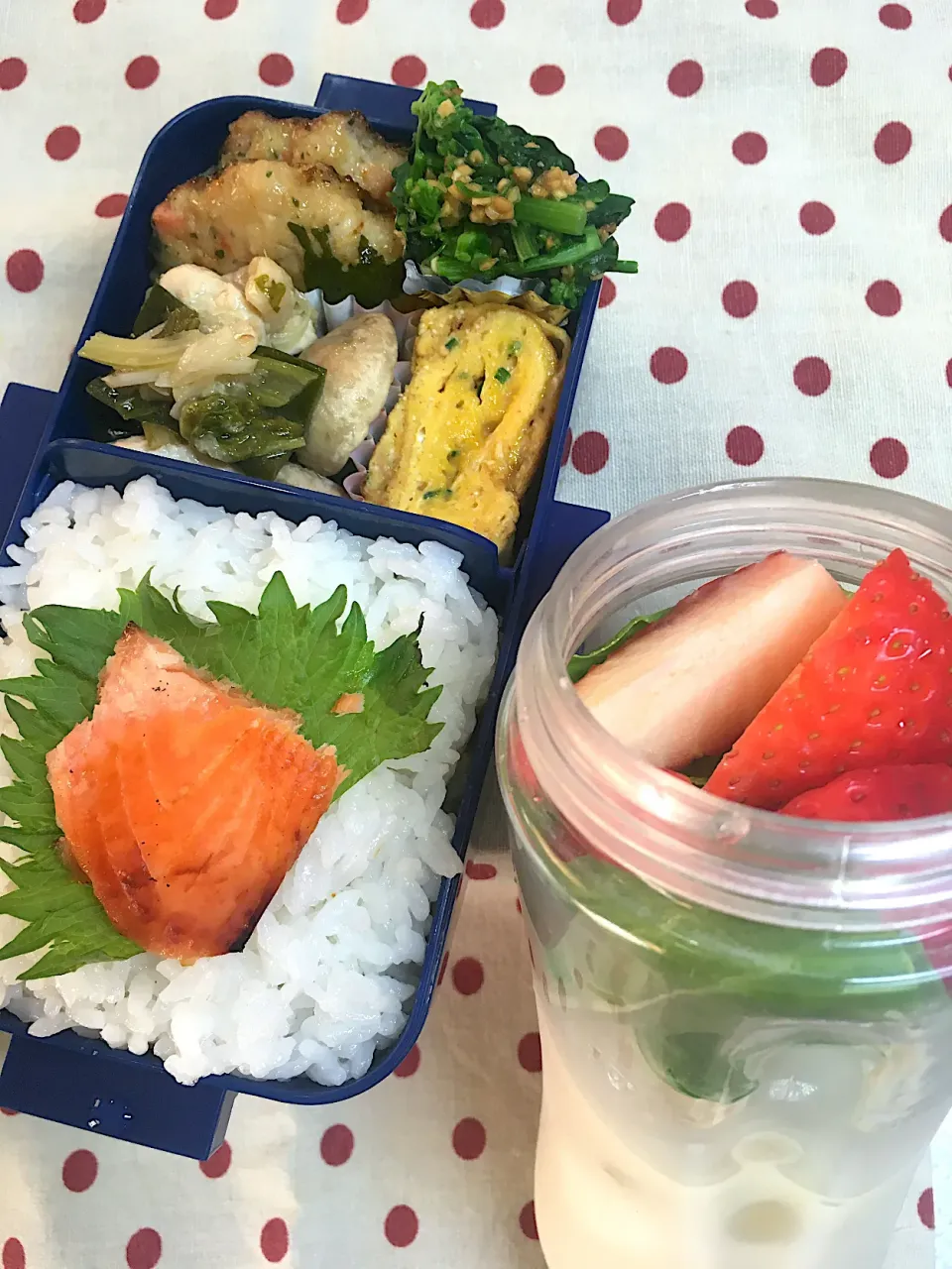 Snapdishの料理写真:4月2日　花見日和🌸弁当🍱|sakuramochiさん